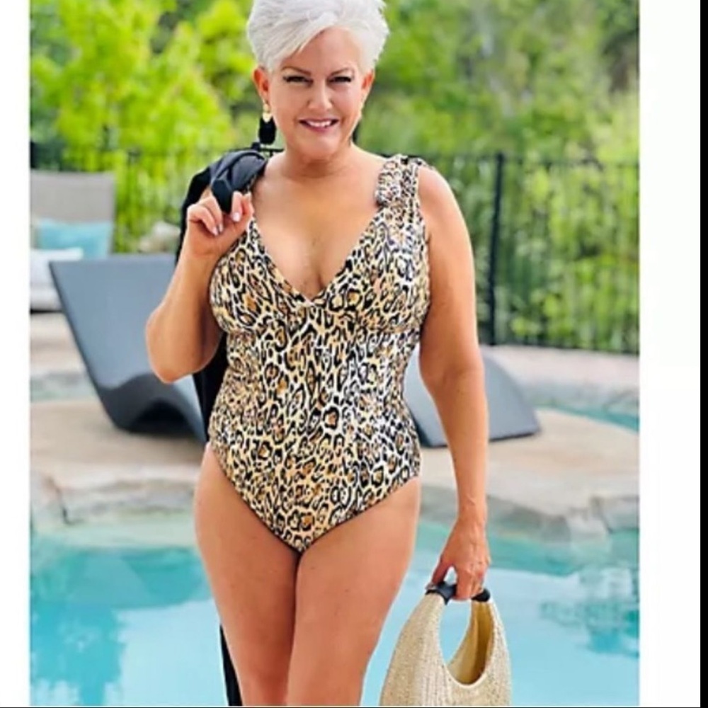 Kim Gravel Swimsuits for All Leopard Print One Piece Tie Shoulder Swimsuit Sz 12
